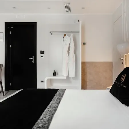 Montenapoleone Aparthotel
