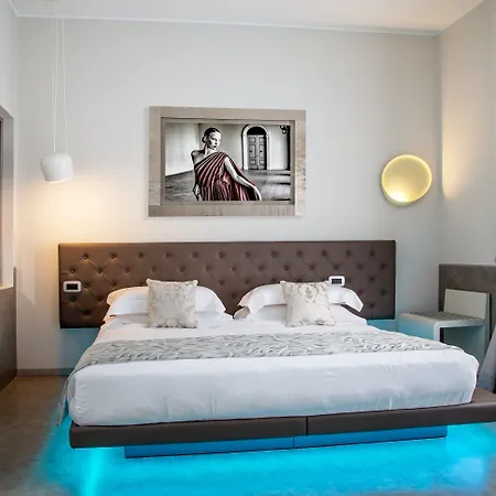 Montenapoleone Apartahotel Milán