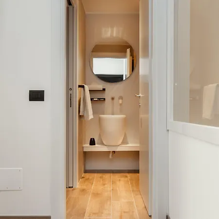 Hotel apartamentowy Montenapoleone Mediolan